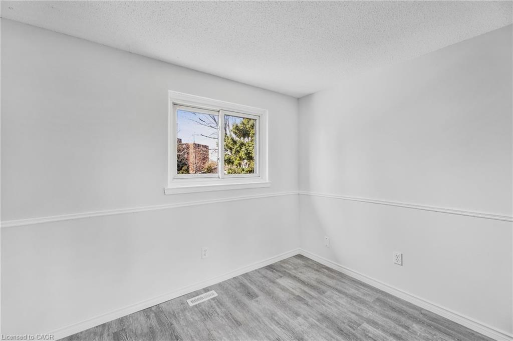 17 Maplestone Avenue, Sarnia, ON - Indoor Photo Showing Other Room