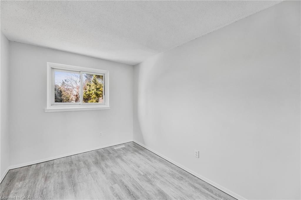 17 Maplestone Avenue, Sarnia, ON - Indoor Photo Showing Other Room
