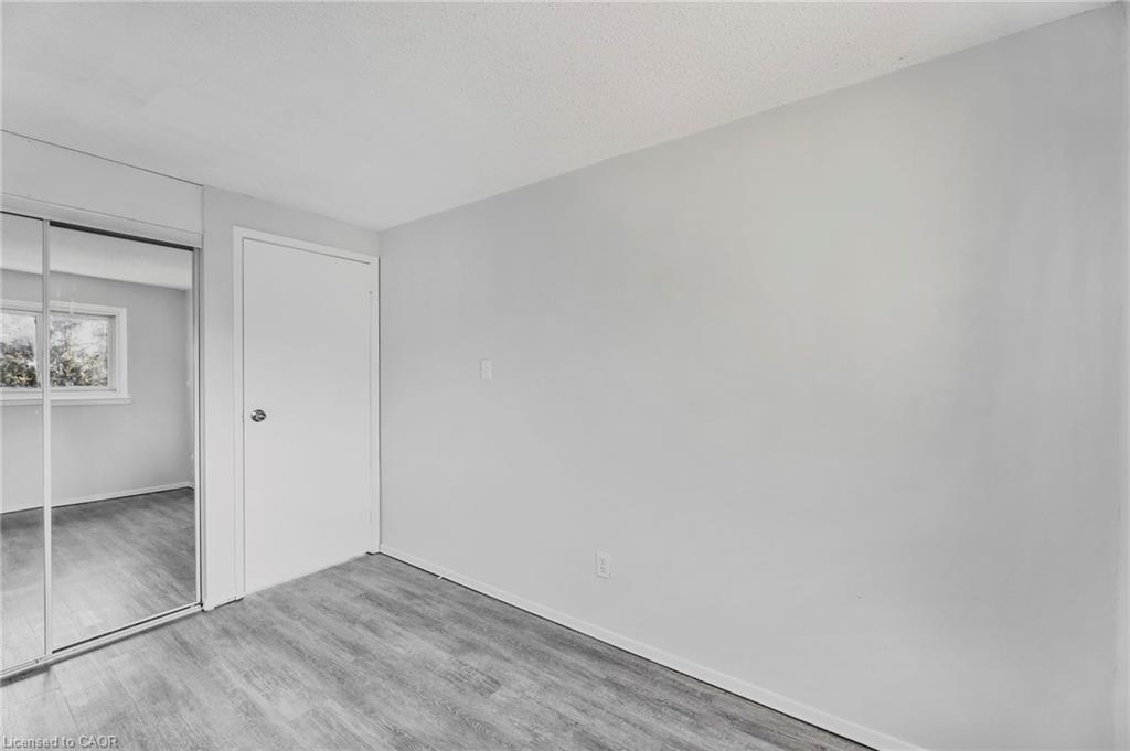 17 Maplestone Avenue, Sarnia, ON - Indoor Photo Showing Other Room