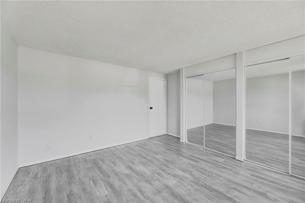 17 Maplestone Avenue, Sarnia, ON - Indoor Photo Showing Other Room