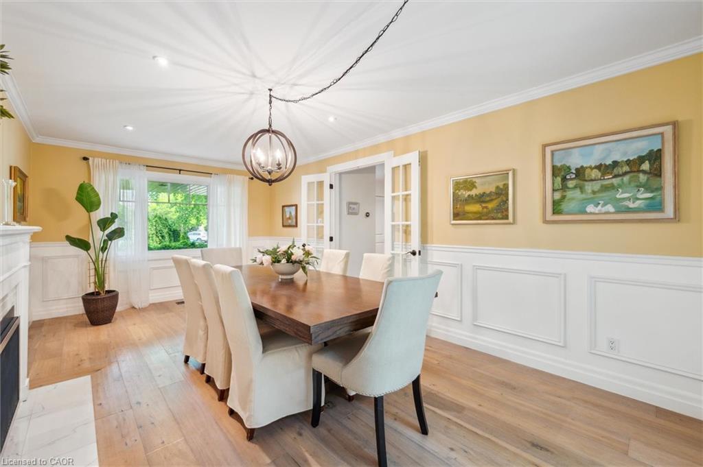 179 Shanley Terrace, Oakville, ON - Indoor Photo Showing Dining Room