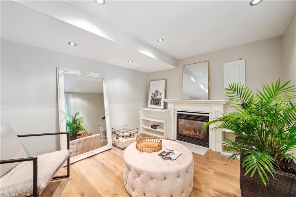 179 Shanley Terrace, Oakville, ON - Indoor Photo Showing Living Room With Fireplace