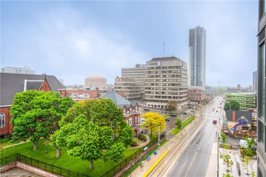 703-85 Duke Street W, Kitchener, ON - Outdoor