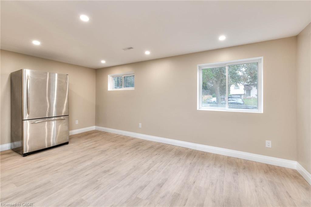 Lower-170 Wheatfield Crescent, Kitchener, ON - Indoor Photo Showing Other Room