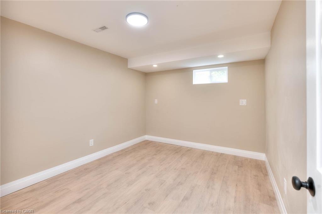 Lower-170 Wheatfield Crescent, Kitchener, ON - Indoor