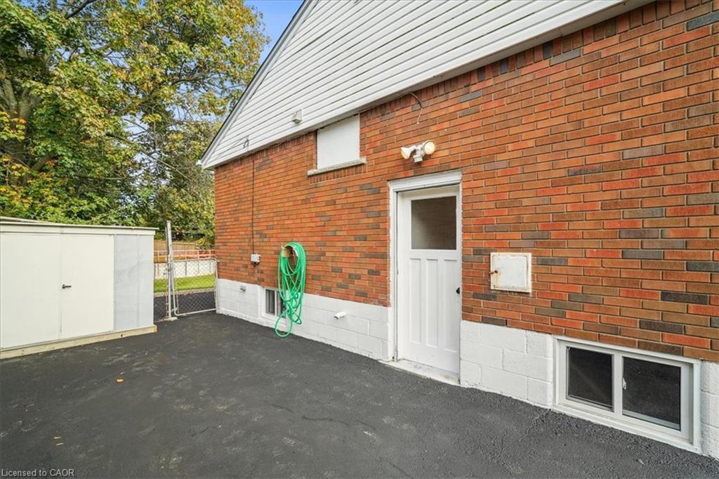 1391 Mountain Grove Avenue, Burlington, ON - Outdoor With Exterior