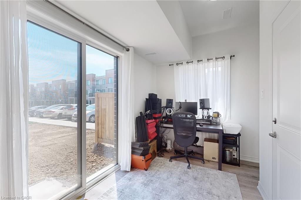 2 Reid Avenue North Avenue, Hamilton, ON - Indoor Photo Showing Office