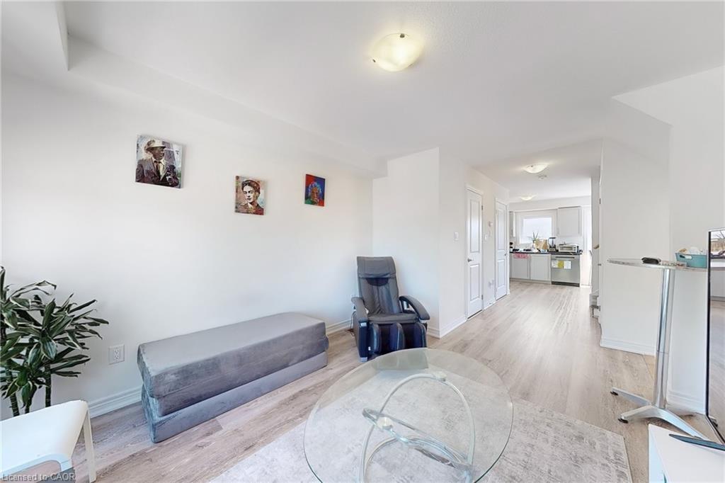 2 Reid Avenue North Avenue, Hamilton, ON - Indoor