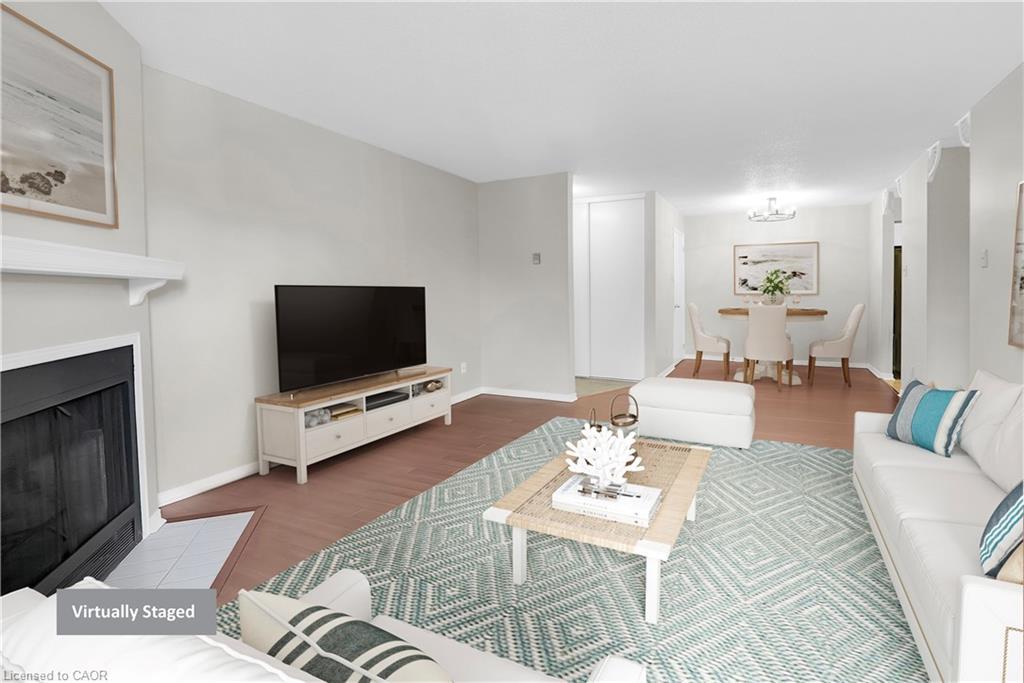 1732-1478 Pilgrims Way, Oakville, ON - Indoor Photo Showing Living Room With Fireplace