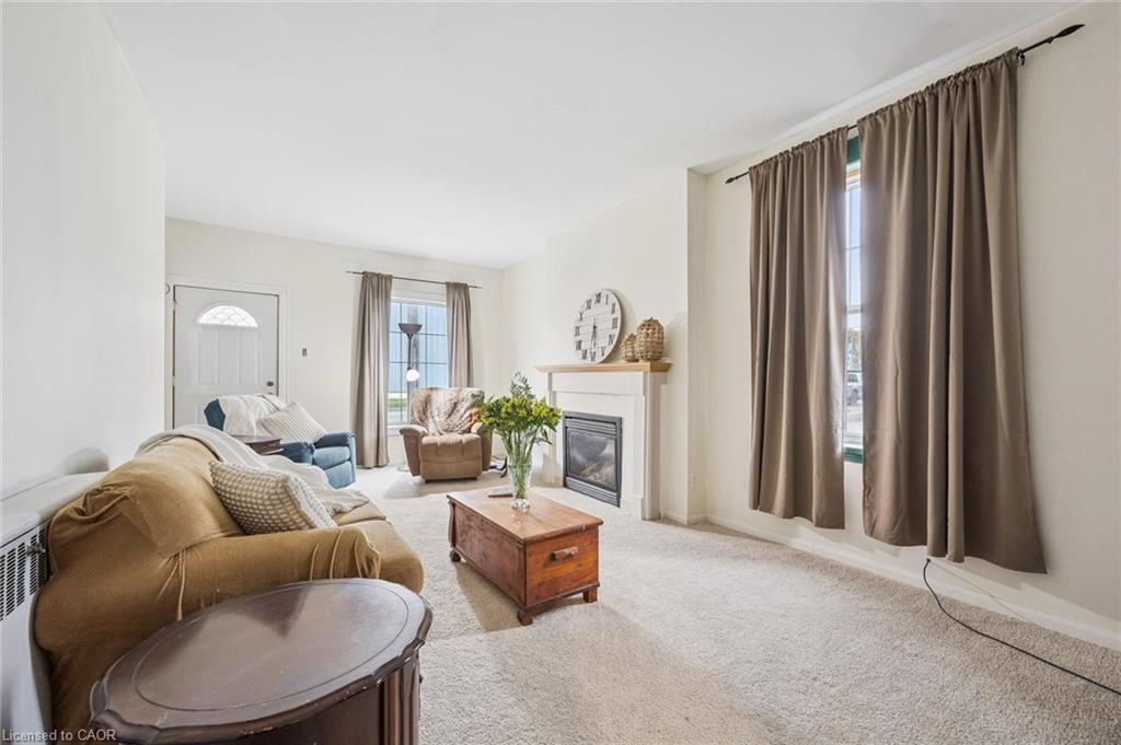 39 Albert Street W, Plattsville, ON - Indoor Photo Showing Living Room With Fireplace