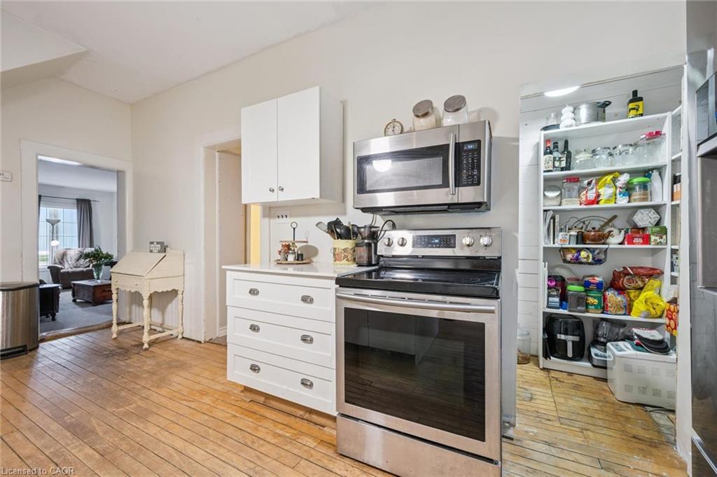 39 Albert Street W, Plattsville, ON - Indoor Photo Showing Kitchen