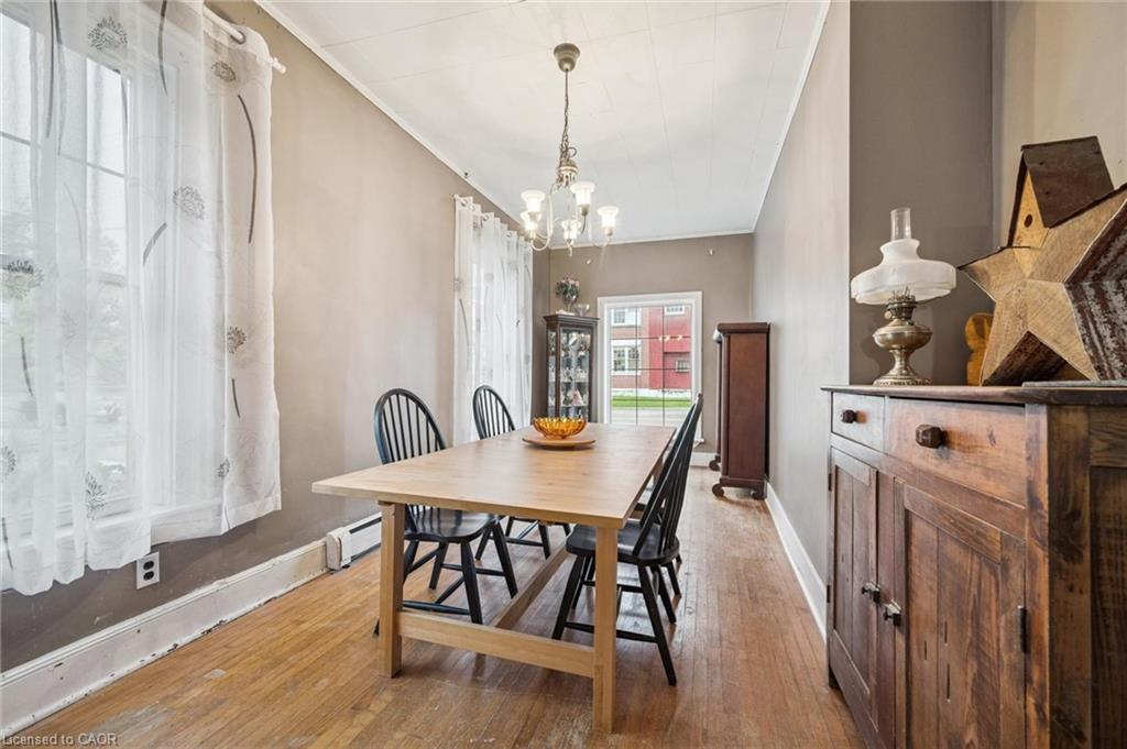 39 Albert Street W, Plattsville, ON - Indoor Photo Showing Dining Room