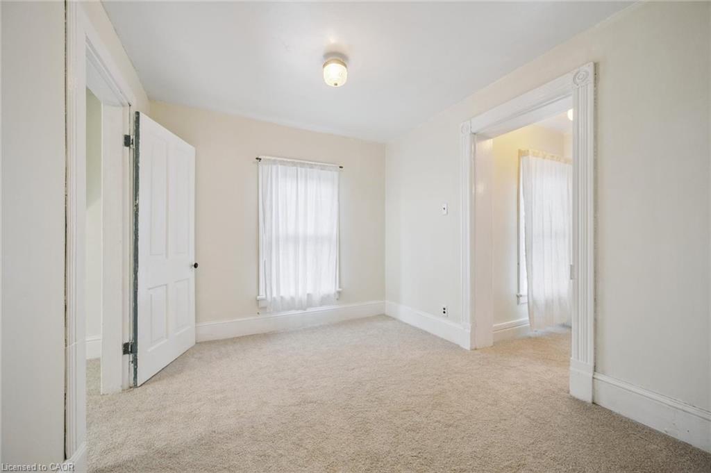 39 Albert Street W, Plattsville, ON - Indoor Photo Showing Other Room