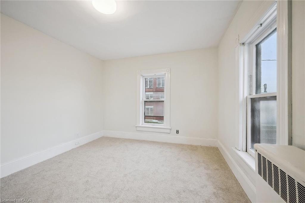 39 Albert Street W, Plattsville, ON - Indoor Photo Showing Other Room