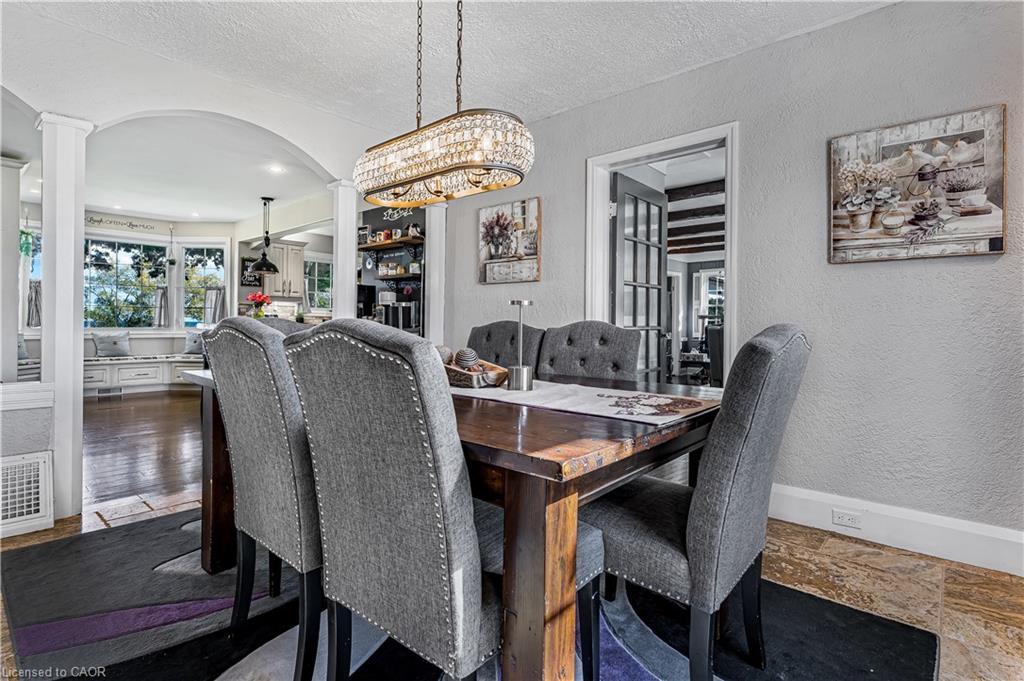 4591 Twenty First Street, Lincoln, ON - Indoor Photo Showing Dining Room