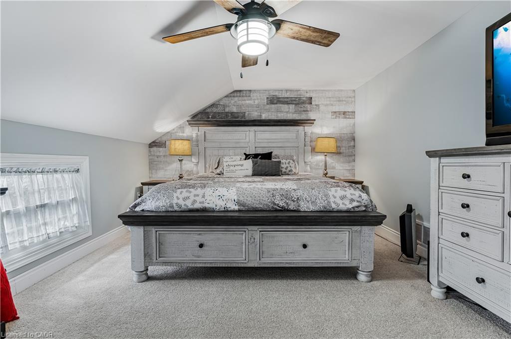 4591 Twenty First Street, Lincoln, ON - Indoor Photo Showing Bedroom