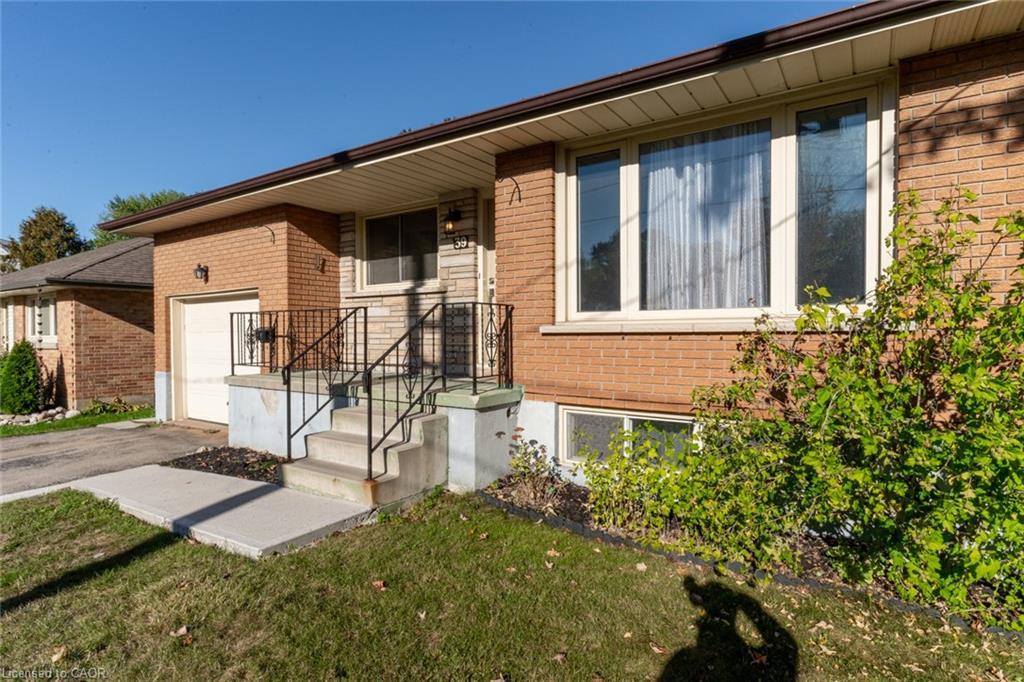 39 Evelyn Street, Brantford, ON - Outdoor