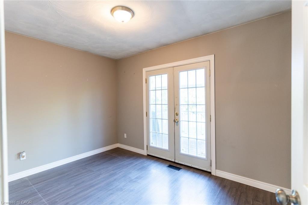 39 Evelyn Street, Brantford, ON - Indoor Photo Showing Other Room