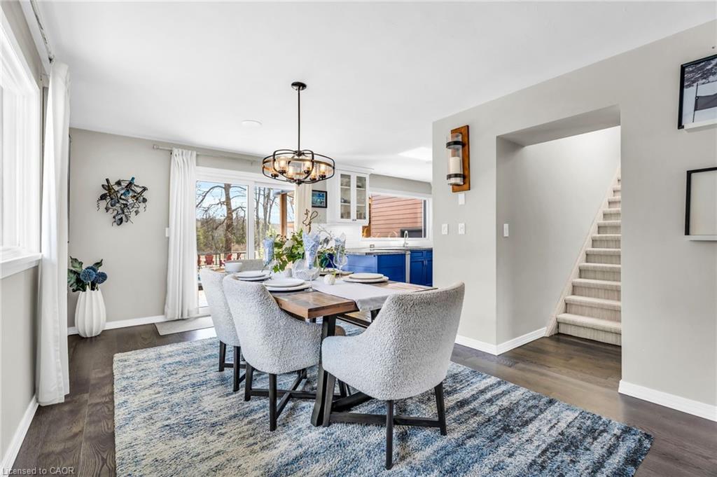 1359 Mosley Street, Wasaga Beach, ON - Indoor Photo Showing Dining Room