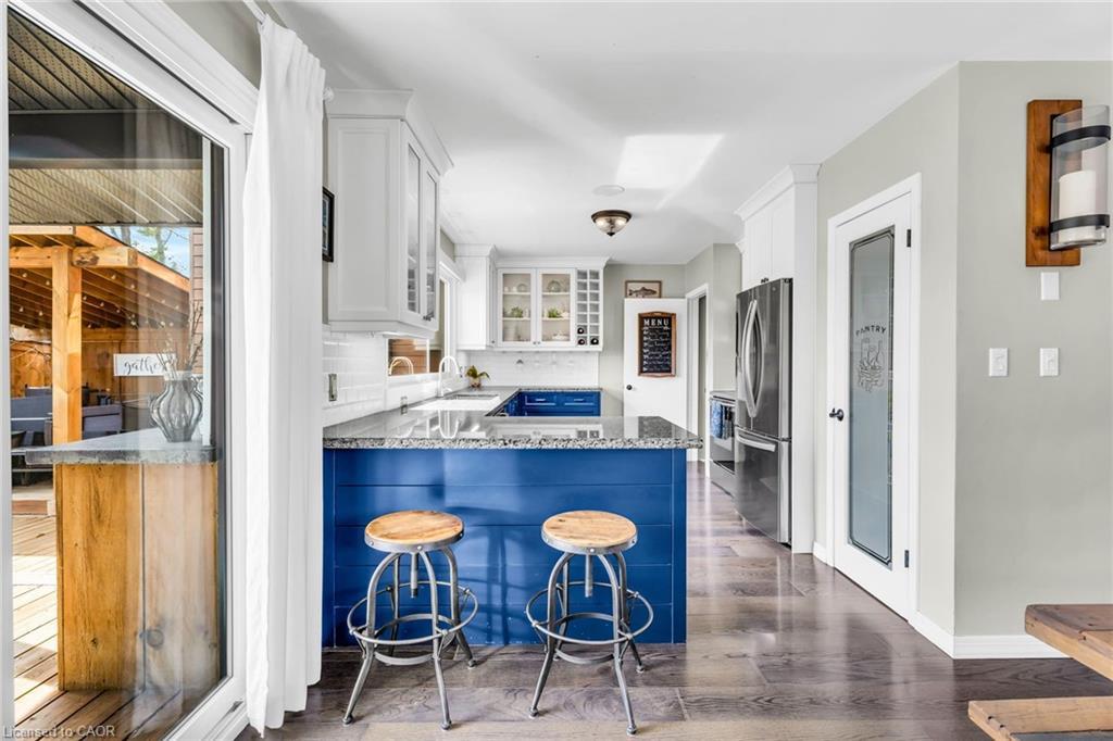 1359 Mosley Street, Wasaga Beach, ON - Indoor