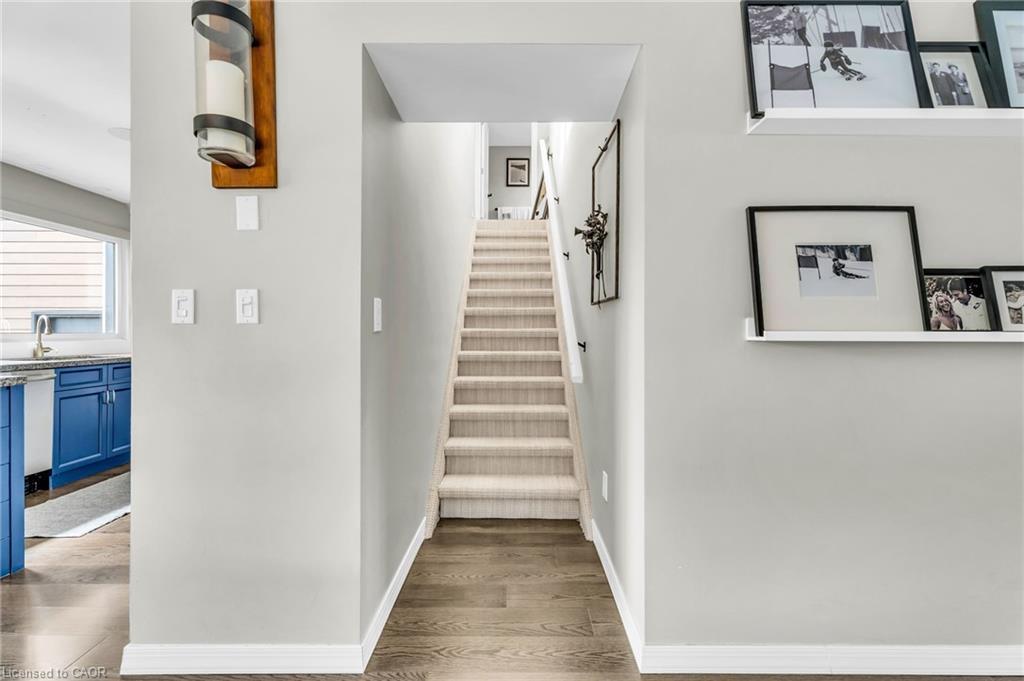 1359 Mosley Street, Wasaga Beach, ON - Indoor Photo Showing Other Room