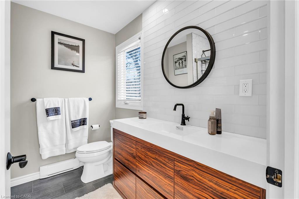 1359 Mosley Street, Wasaga Beach, ON - Indoor Photo Showing Bathroom
