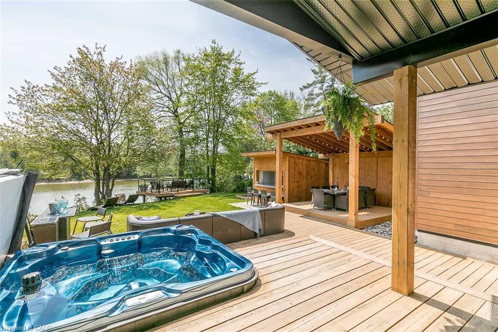 1359 Mosley Street, Wasaga Beach, ON - Outdoor With Deck Patio Veranda With Exterior