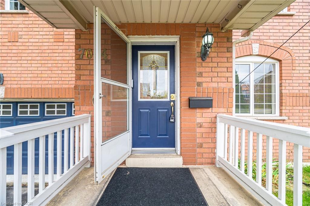 7064 Walworth Court, Mississauga, ON - Outdoor With Exterior