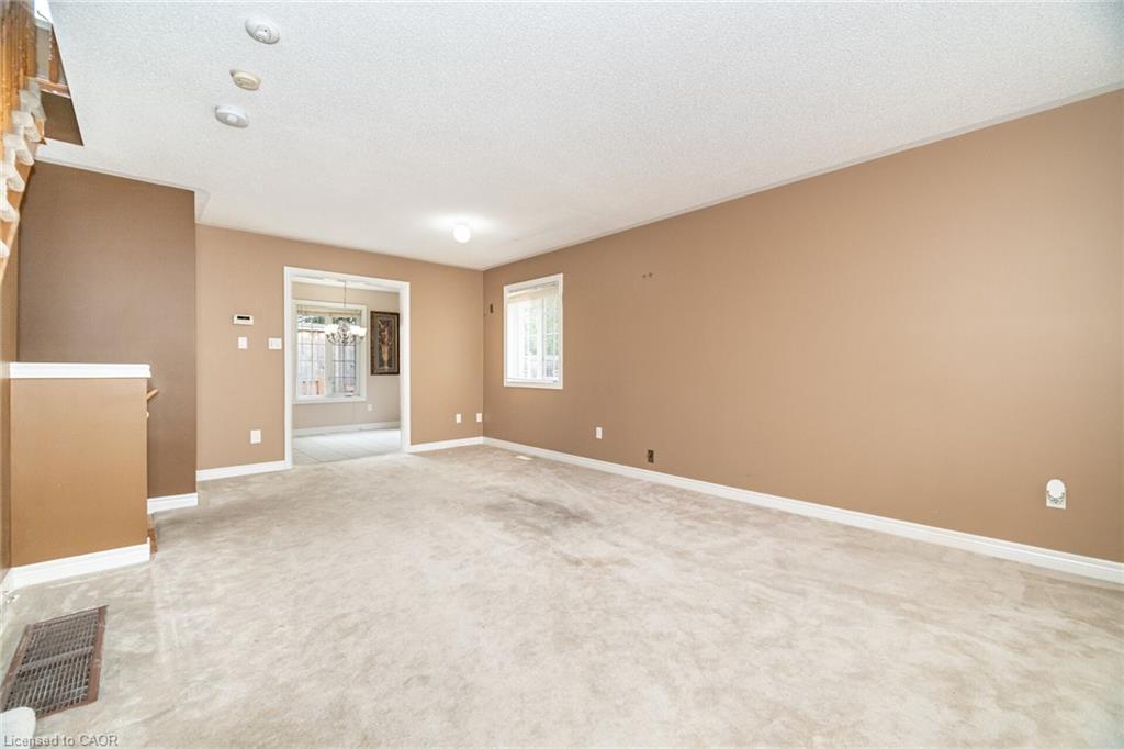 7064 Walworth Court, Mississauga, ON - Indoor Photo Showing Other Room