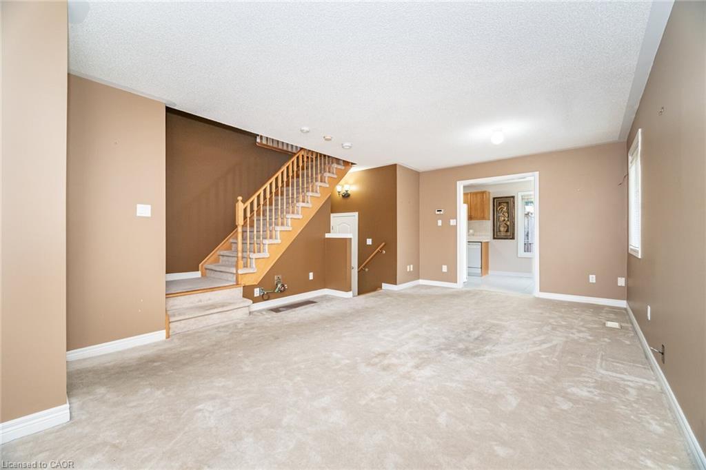 7064 Walworth Court, Mississauga, ON - Indoor Photo Showing Other Room