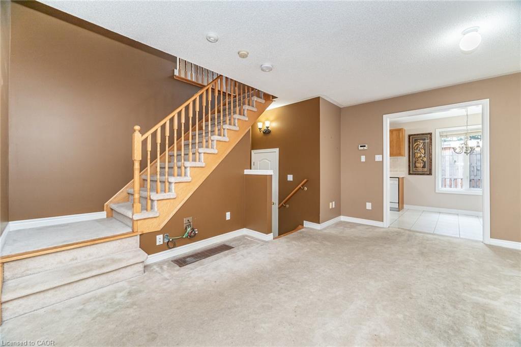 7064 Walworth Court, Mississauga, ON - Indoor Photo Showing Other Room