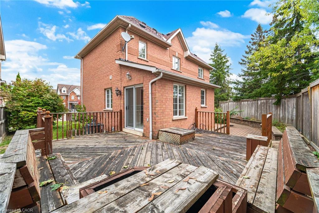 7064 Walworth Court, Mississauga, ON - Outdoor With Deck Patio Veranda With Exterior
