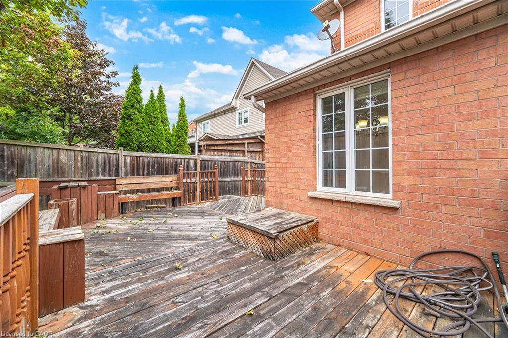 7064 Walworth Court, Mississauga, ON - Outdoor With Deck Patio Veranda With Exterior