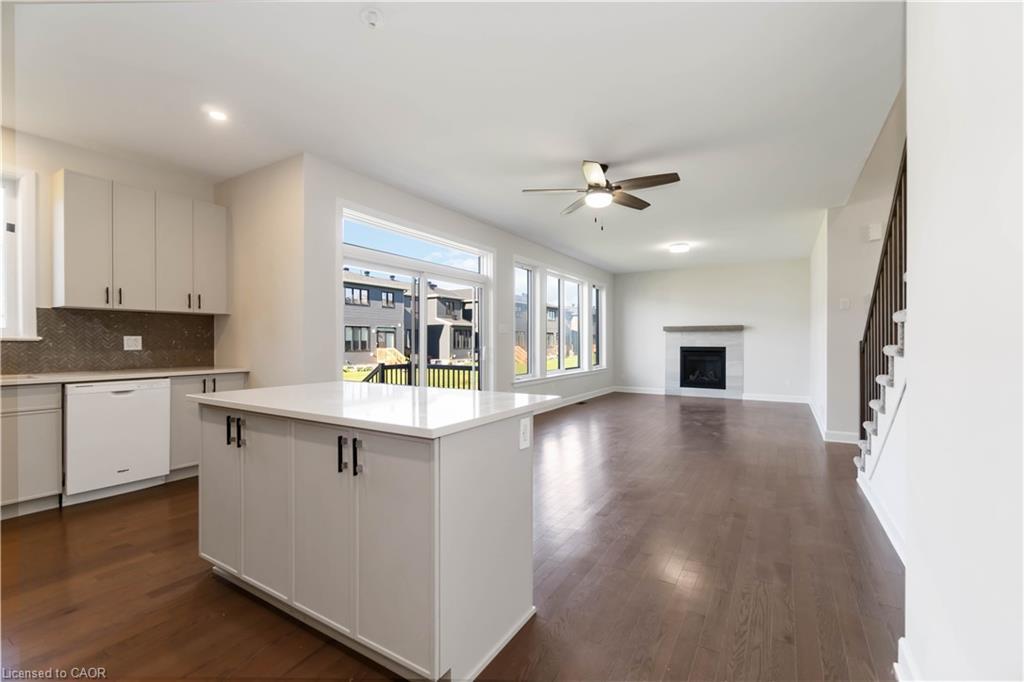 805 Gamble Drive, Russell, ON - Indoor Photo Showing Kitchen
