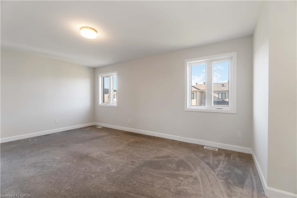 805 Gamble Drive, Russell, ON - Indoor Photo Showing Other Room