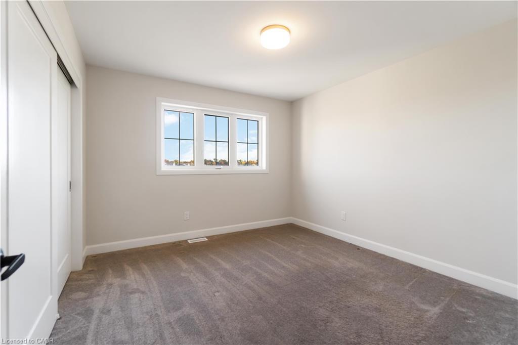 805 Gamble Drive, Russell, ON - Indoor Photo Showing Other Room