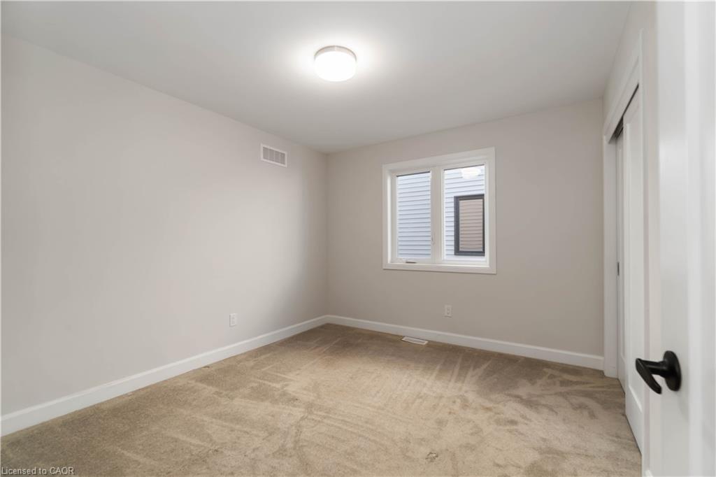 805 Gamble Drive, Russell, ON - Indoor Photo Showing Other Room