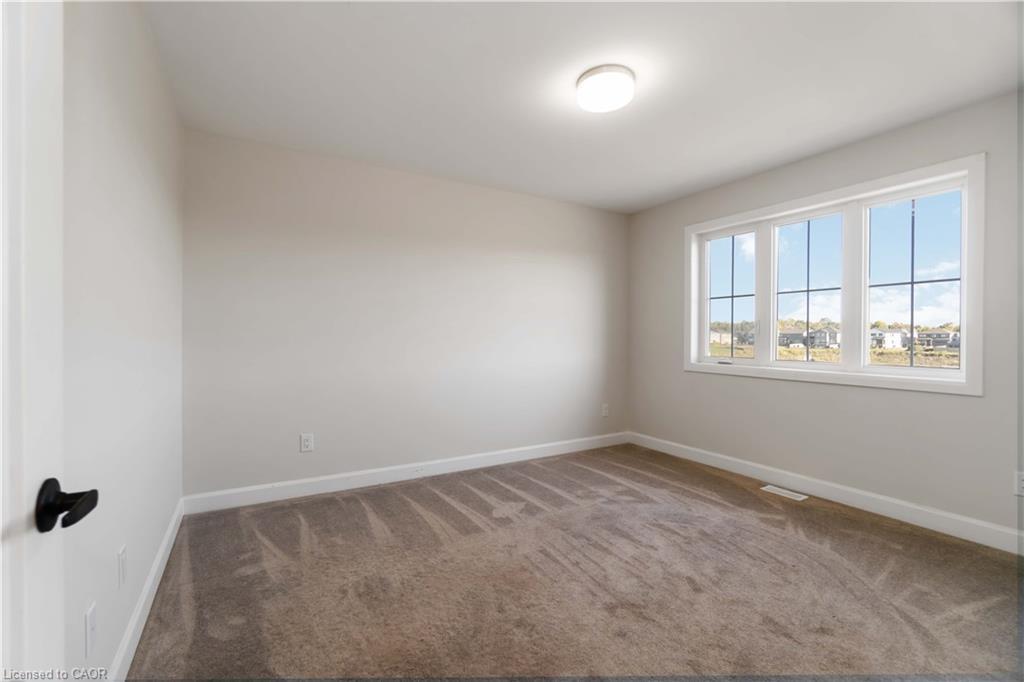 805 Gamble Drive, Russell, ON - Indoor Photo Showing Other Room