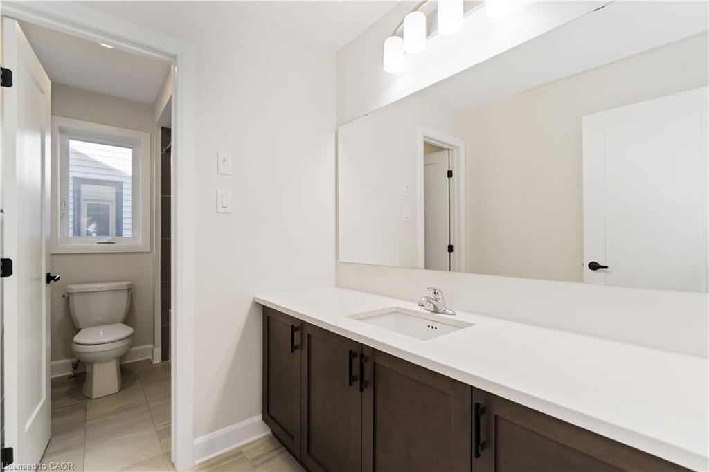 805 Gamble Drive, Russell, ON - Indoor Photo Showing Bathroom