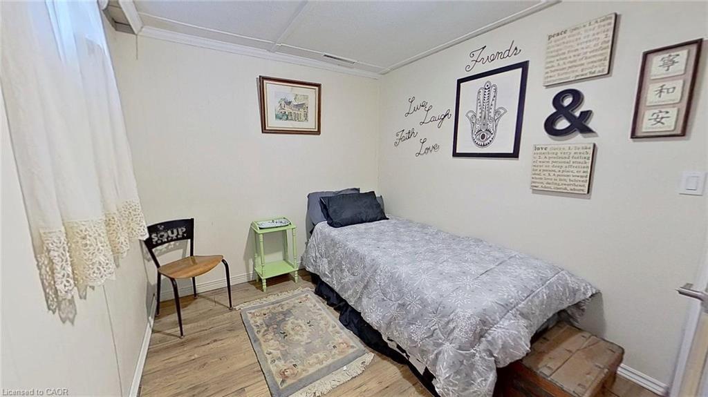 27 Hepburn Avenue, St. Thomas, ON - Indoor Photo Showing Bedroom