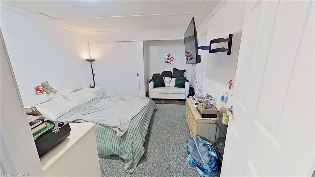 27 Hepburn Avenue, St. Thomas, ON - Indoor Photo Showing Bedroom