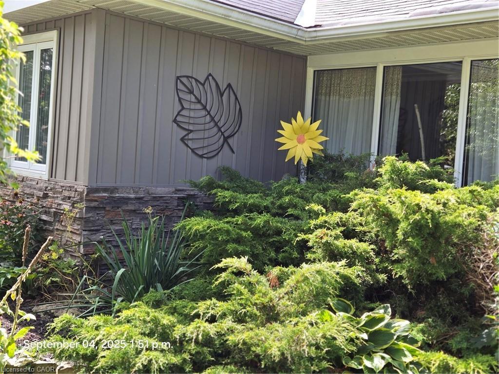 27 Hepburn Avenue, St. Thomas, ON - Outdoor