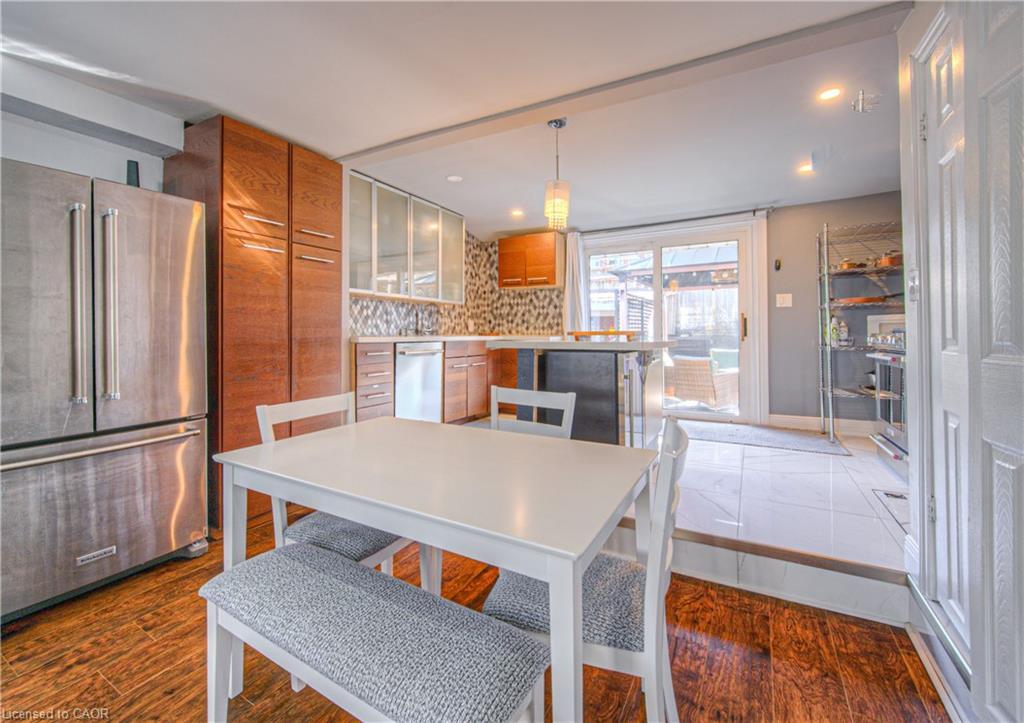 12 Jones Street, Stoney Creek, ON - Indoor