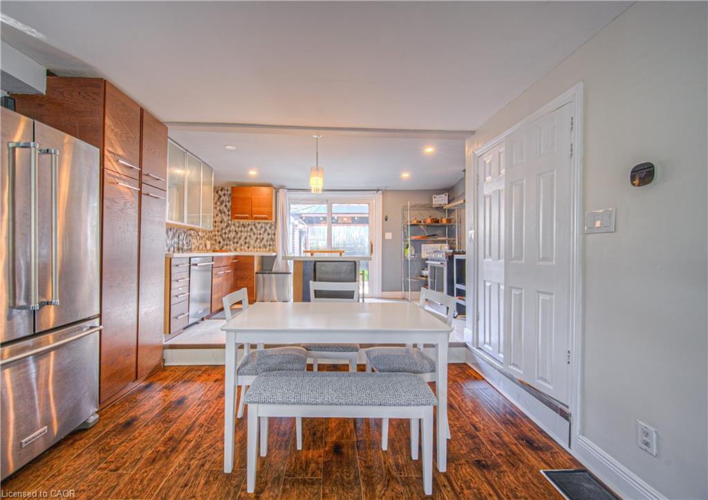 12 Jones Street, Stoney Creek, ON - Indoor