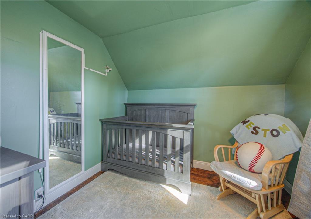 12 Jones Street, Stoney Creek, ON - Indoor Photo Showing Bedroom