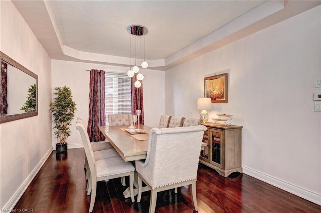 59 Apple Drive, Cambridge, ON - Indoor Photo Showing Dining Room