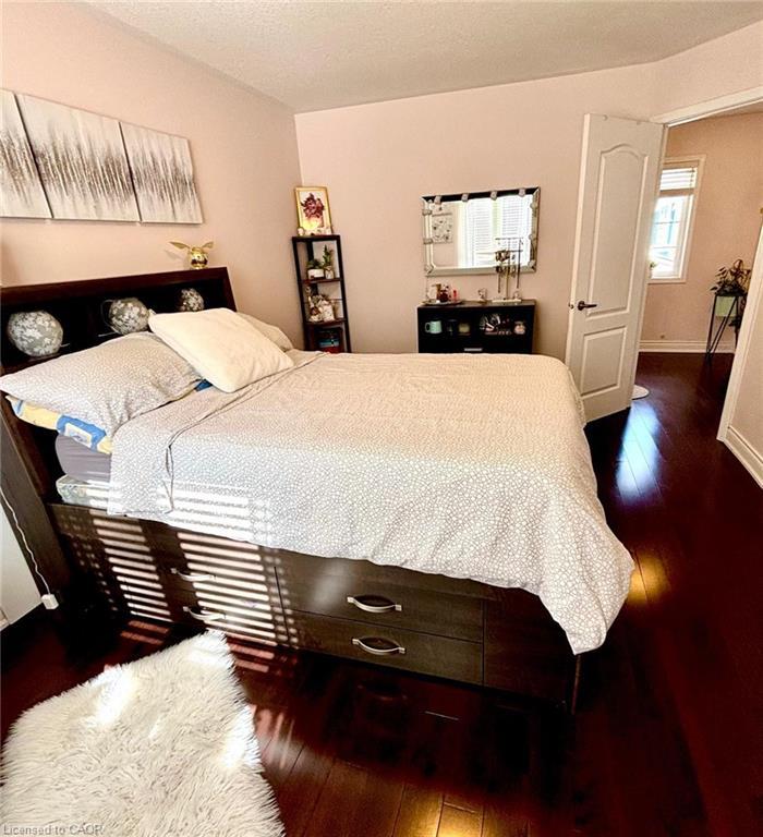 59 Apple Drive, Cambridge, ON - Indoor Photo Showing Bedroom