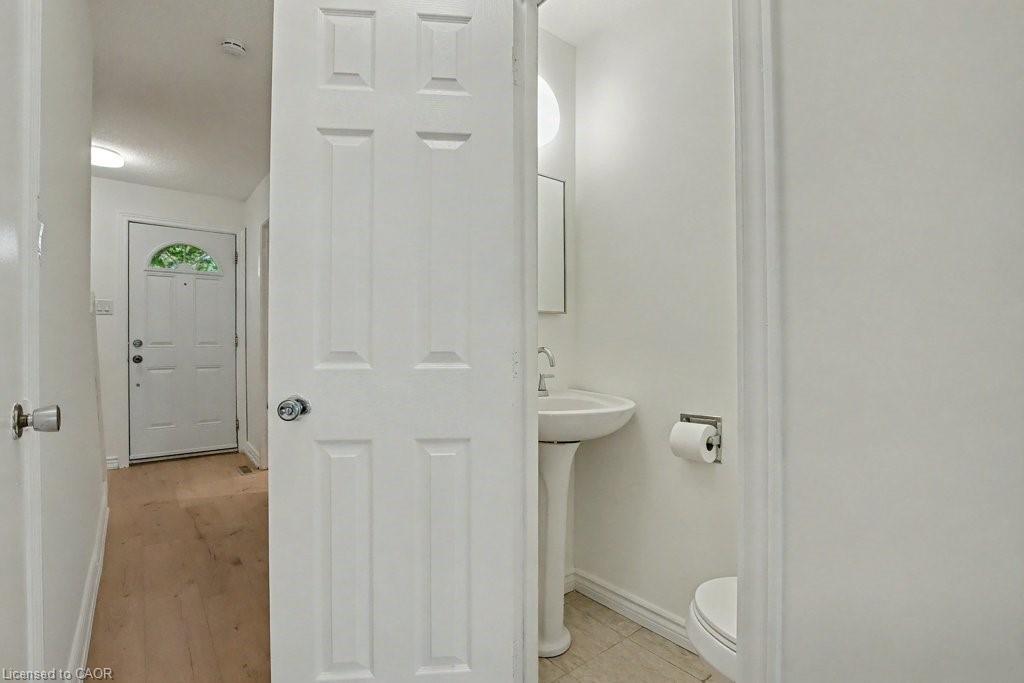 17-25 Upper Canada Drive, Kitchener, ON - Indoor