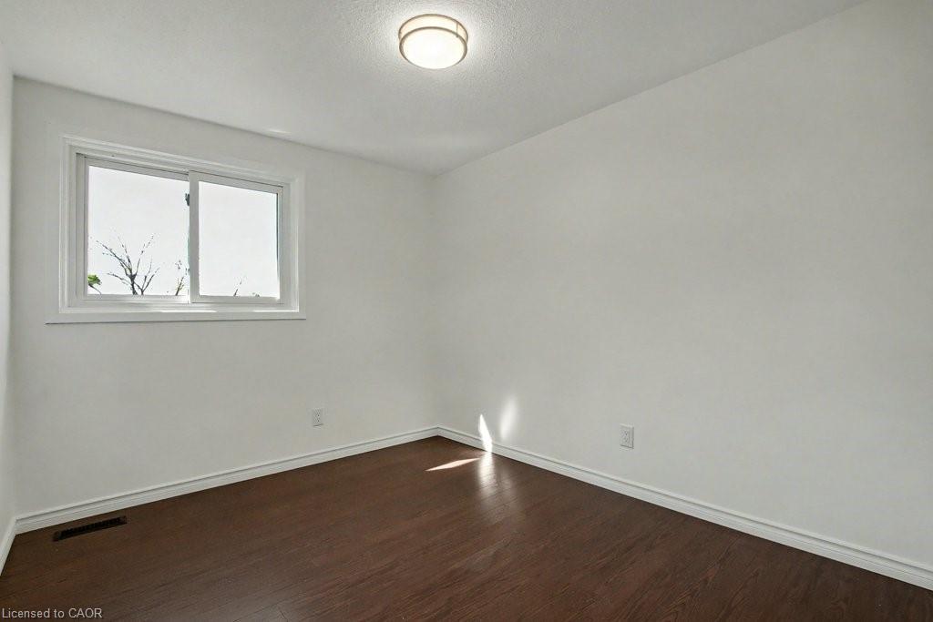 17-25 Upper Canada Drive, Kitchener, ON - Indoor Photo Showing Other Room