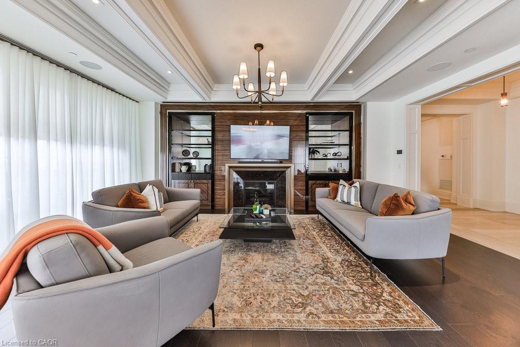 212-300 Randall Street, Oakville, ON - Indoor Photo Showing Living Room With Fireplace